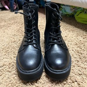 Women’s Black Boots